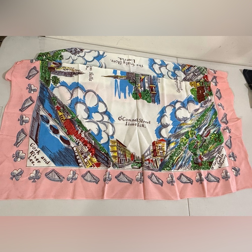 Gobh Pink Scenic Print Women's Travel Scarf